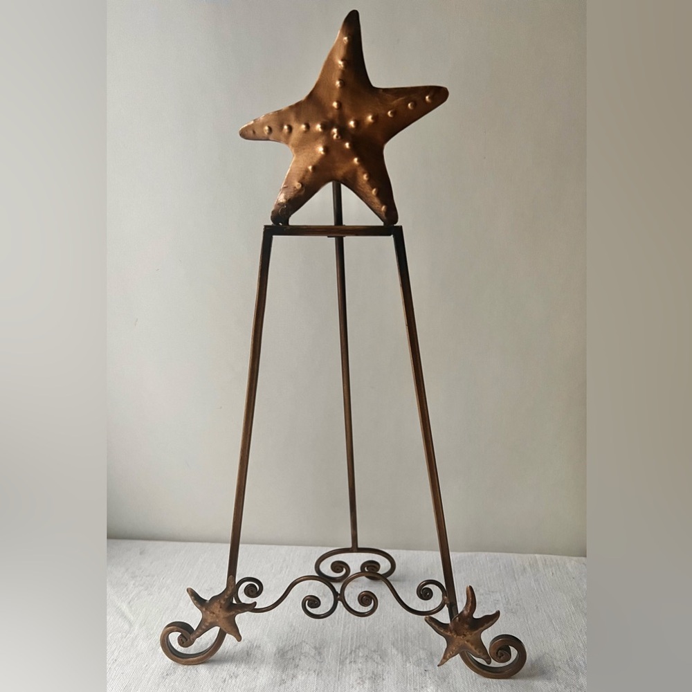 Tall Copper Finish Plate/Art Stand